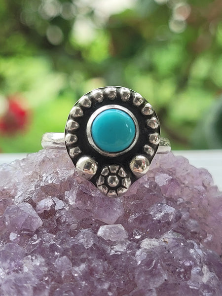 Turquoise Ring ~ Size 7.75